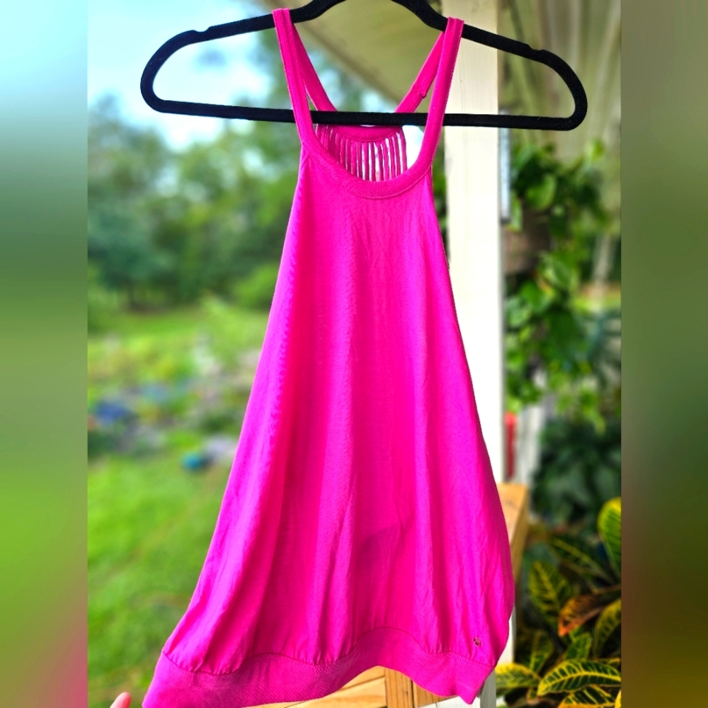FABLETICS Open back tanktop/halter with string back
